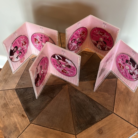 New “I Love Lucy” 1st Season CD Set - Picture 6 of 6